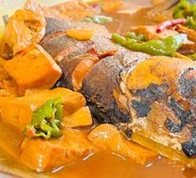 Fish Head Stewed with Tofu