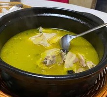 Freshly Steamed Chicken Soup