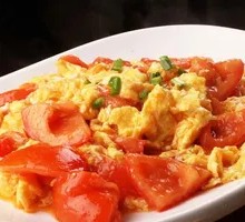 Tomato and Egg Stir-Fry