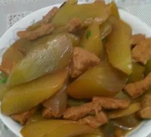 Braised Pork with Lettuce