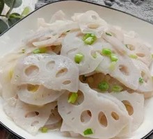 Stir-Fried Lotus Root Slices