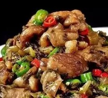 Pickled Cabbage and Pig Intestines