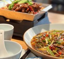 Braised Chicken Feet with Taro