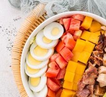 Rainbow Classic Cobb Salad
