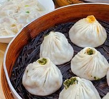 One-Meter Xiao Long Bao
