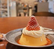 Strawberry Whipped Cream Pudding