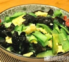 Cucumber Black Mushroom Egg Stir-fry