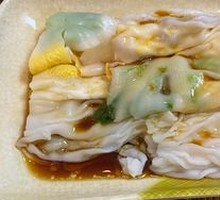 Lean Pork and Egg Rice Noodle Roll