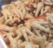 Sichuan-style Pickled Chicken Feet