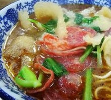 Pig's Skin and Sausage Noodles