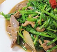 Stir-fried Chicken Offal with Leeks