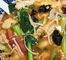 Tomato and Egg Knife-Sliced Noodle Soup