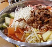 Military-style Hot Pot