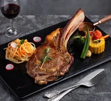 Premium Tomahawk Steak