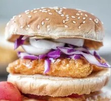 Tropical Jungle Pineapple Castle