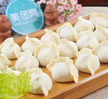 Chinese cabbage and pork dumplings