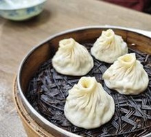 Crab Roe Soup Dumplings