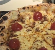 Angus Beef Tomato Pizza