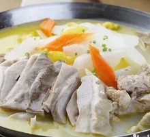 Pork Intestine and Lung Stew with Radish