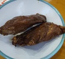 Sauce-Flavored Braised Duck Leg