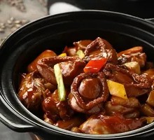 Braised Abalone with Wild Chicken