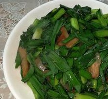 Salted Pork with Garlic Stir-fry