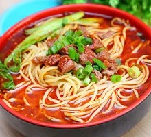 Fried Sauce Beef Noodles