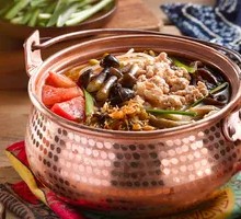 Vanilla Sour Soup Copper Pot Rice Noodles
