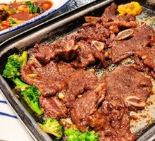 Charcoal-Grilled Steak