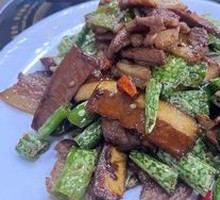 Huizhou-style Braised Pork with Green Pepper