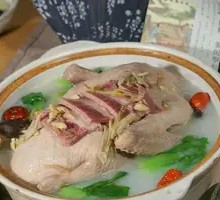 Farmhouse Old Duck Soup