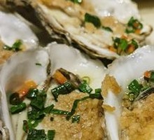 蒜蓉蒸大生蚝