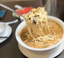 Fujian Seafood Noodle Soup