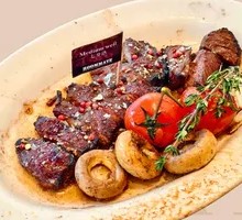 High-temperature Grilled Prime Beef Steak