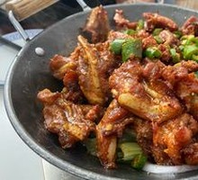 Spicy Pork Knuckle Dry Pot