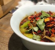 Spicy Frog with Lettuce