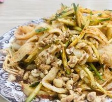 Cold Noodles with Hand-Rolled Skin