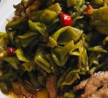 Dried Lettuce with Pork Stir-Fry