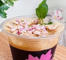 White Peach Sparkling Americano