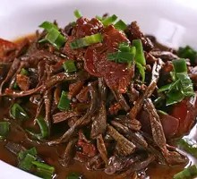 Dried Kidney Bean Braised Pork