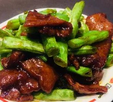 Stir-Fried String Beans with Beef Strips