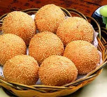 Sesame Filled Glutinous Rice Ball