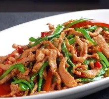 Green Pepper and Tofu Shreds with Pork Rice Bowl
