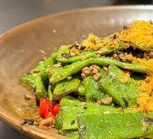 Bamboo Shoots Stir-Fried with String Beans