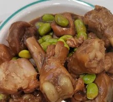 Braised Chicken with Edamame