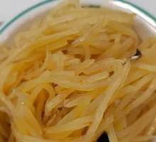 Spicy Stir-Fried Potato Strips