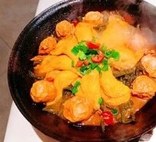 Green Willow One Treasure Pot