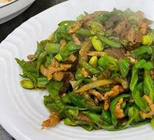 Green Pepper and Pork Stir-Fry