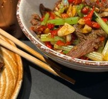 Stir-Fried Fresh Beef