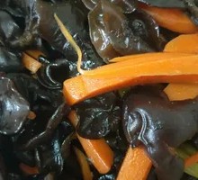 Cold-mixed black fungus